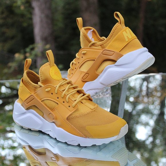 Nike Air Huarache Run Ultra Yellow Size 6Y - Picture 2 of 15